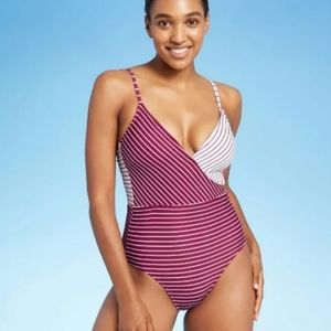 NWT Kona Sol Women's Red Stripe Colorblock Classic 1 Piece Swimsuit Size M 8/10.